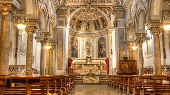 The-Basilica-of-Sant'-Antonino550x308